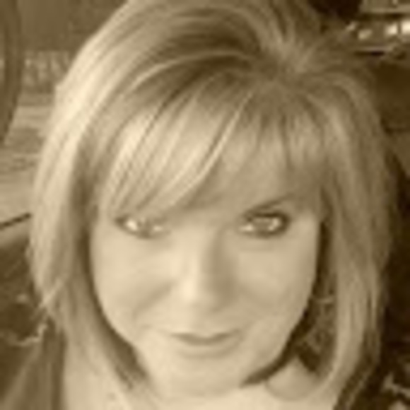 Meet your Posher, Candy - Picture 1 of 1